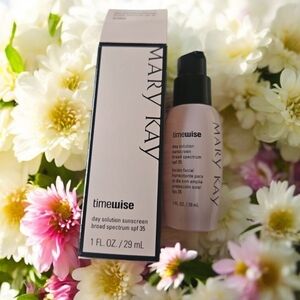 Mary KAY TIMEWISE day Solution Su.screen Spf 35 1Fl Oz 2019 NEW In BOX